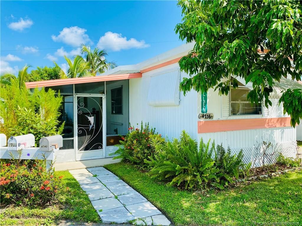 4736 NE Blue Heron Lane, Jensen Beach, FL 34957 Photo
