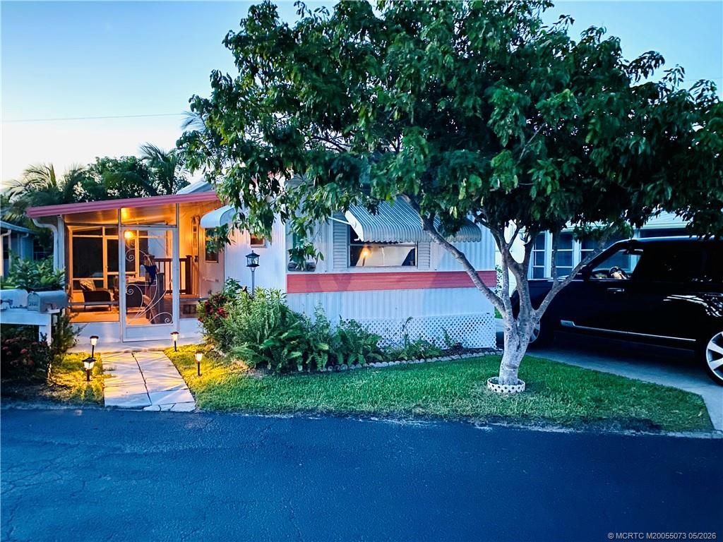 4736 NE Blue Heron Lane, Jensen Beach, FL 34957 Photo