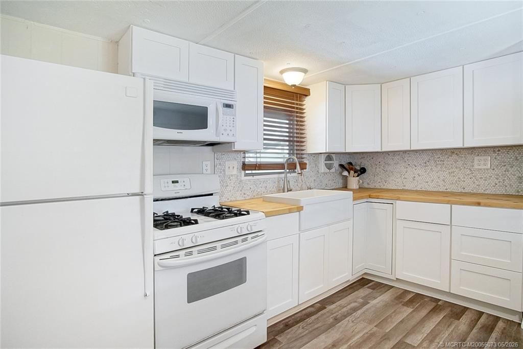 4736 NE Blue Heron Lane, Jensen Beach, FL 34957 Photo