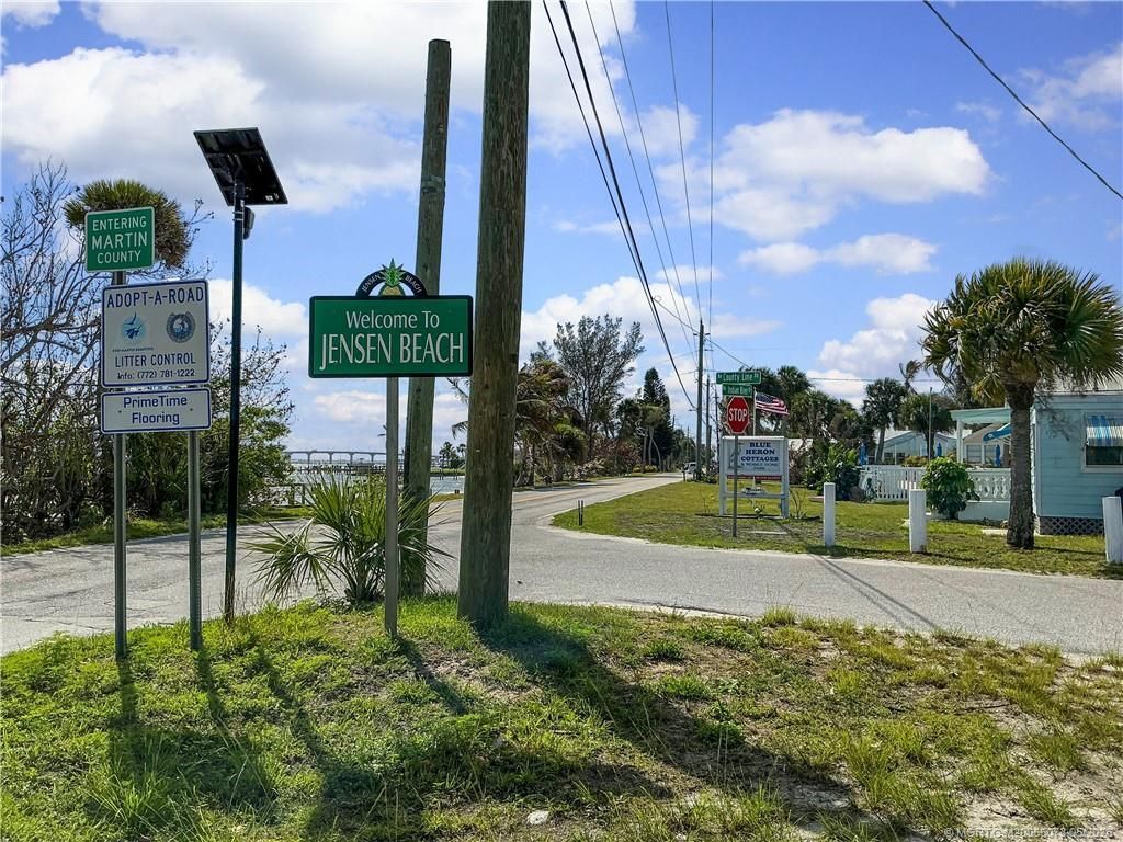 4736 NE Blue Heron Lane, Jensen Beach, FL 34957 Photo