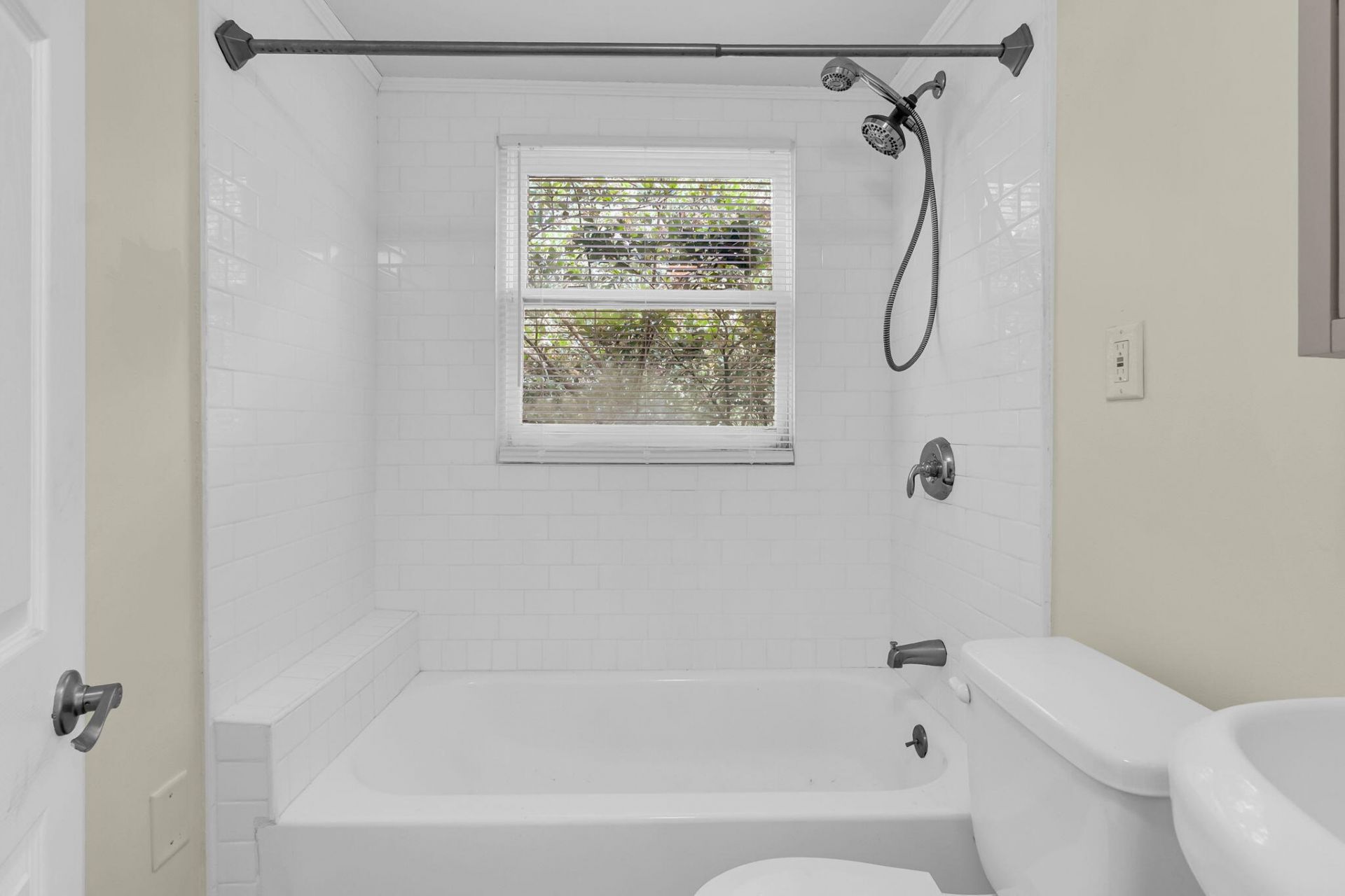 1903 Grayson Street Photo 12