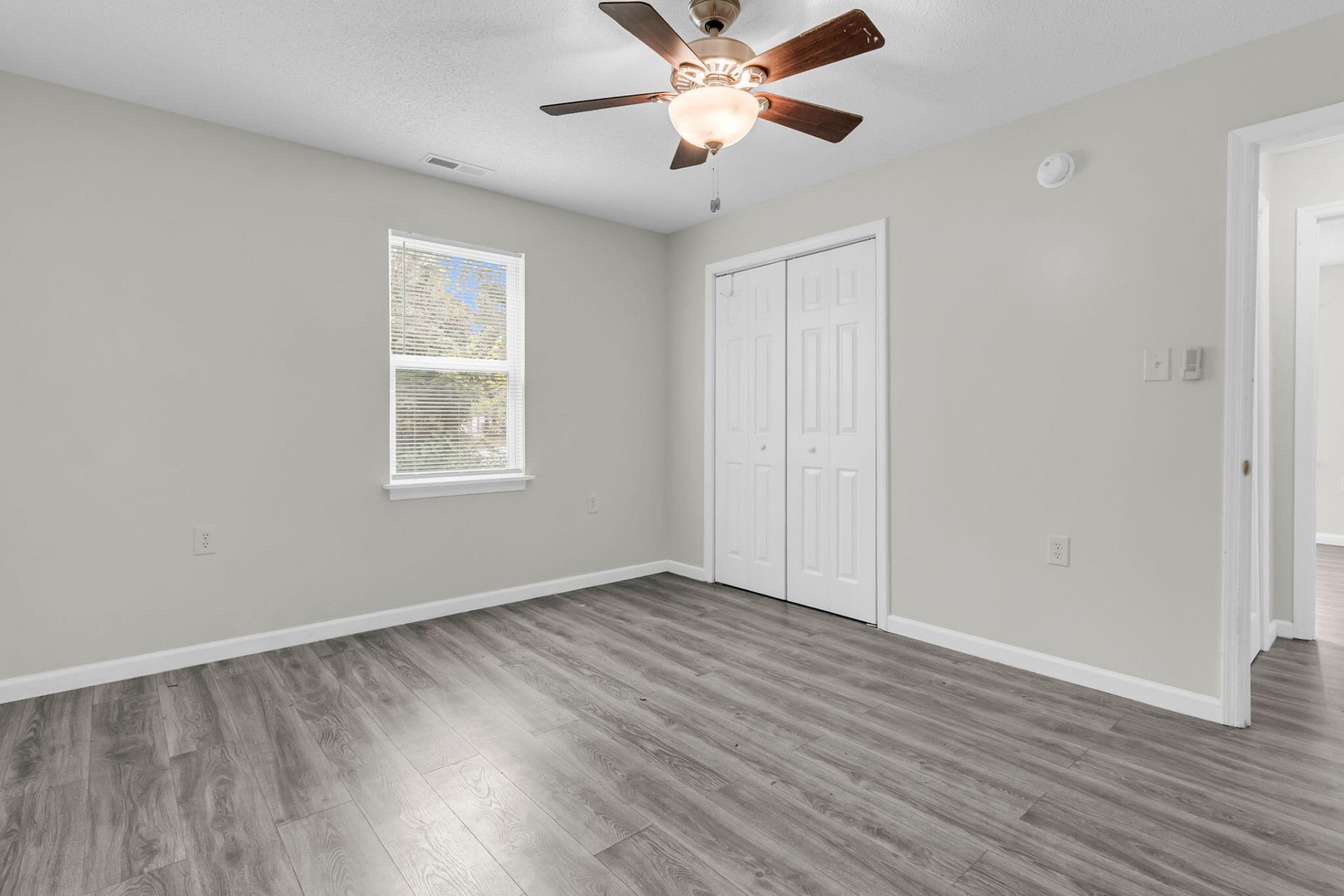 1903 Grayson Street Photo 15