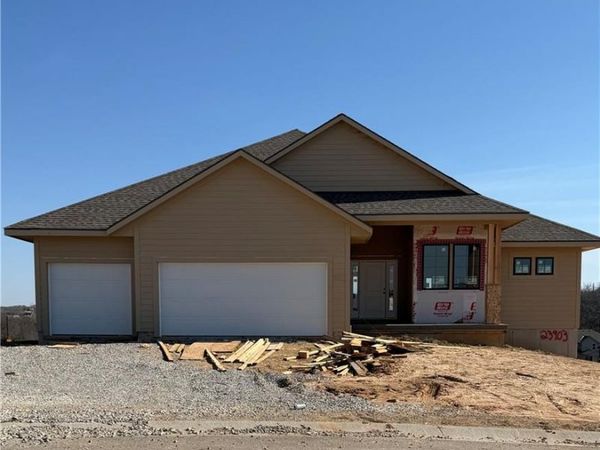 23903 Clear Creek Parkway, Shawnee, KS 66226