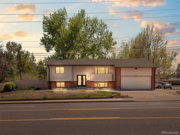 8640 W Jewell Avenue, Lakewood, CO 80232