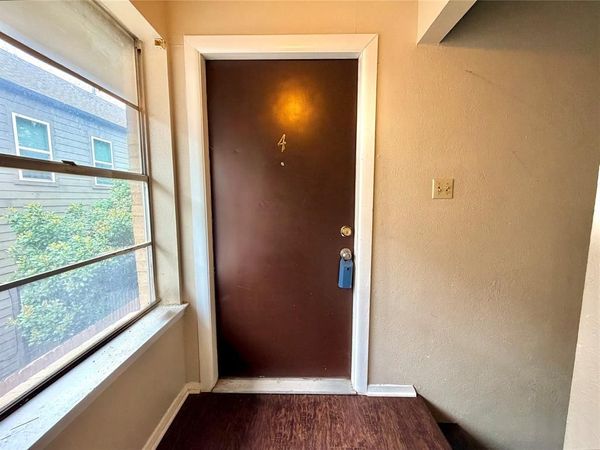 1107 N Locust Street, Unit 4, Denton, TX 76201