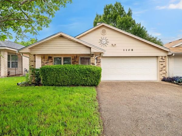1108 Chapel View Drive, Waco, TX 76712
