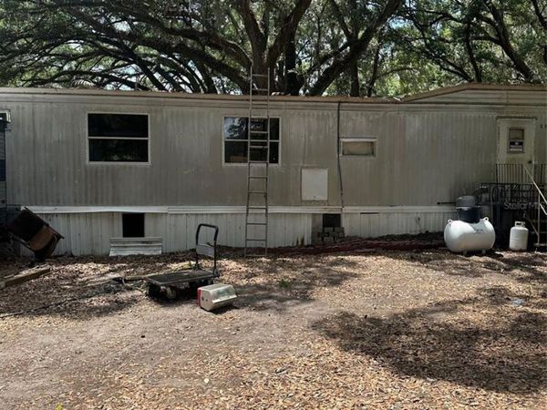 9068 SE 12TH DRIVE , WEBSTER, FL 33597