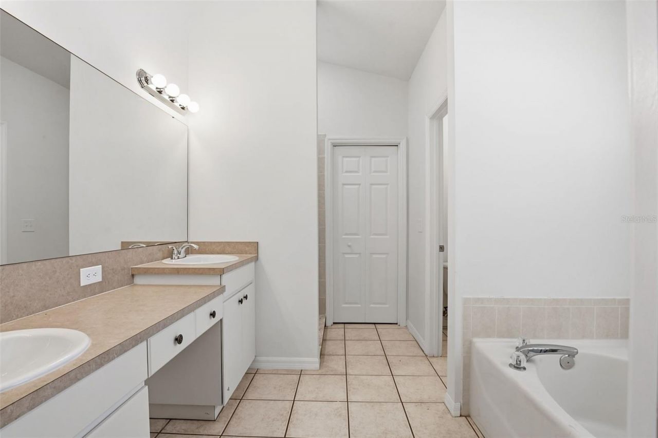 22611 Roderick Drive , Land O Lakes, FL 34639 Photo