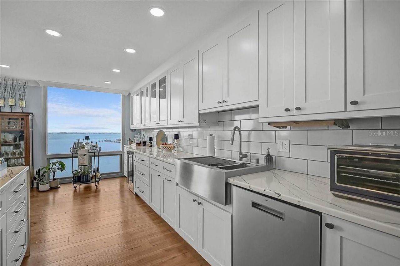 1111 N Gulfstream Avenue, Unit 7C, Sarasota, FL 34236 Photo