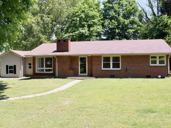 301 Main St , Cumberland City, TN 37050
