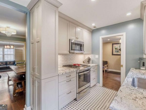 2396 Leafgate Road, Decatur, GA 30033