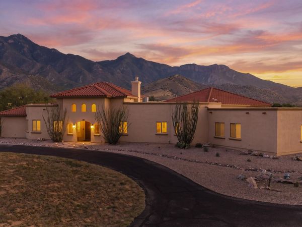 6027 E ANDALUSIAN Court, Hereford, AZ 85615