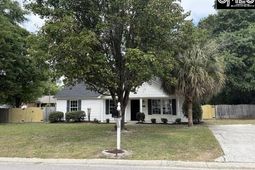 103 Whispering Glen Circle photo 4