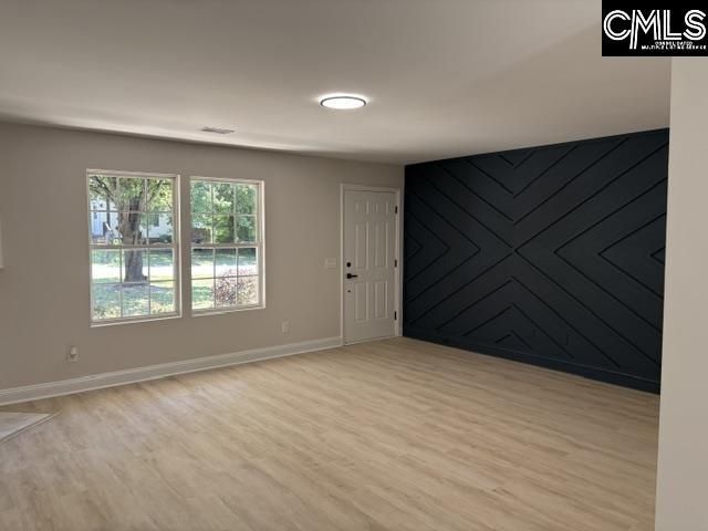 103 Whispering Glen Circle Photo 4
