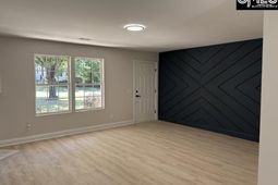 103 Whispering Glen Circle photo 4