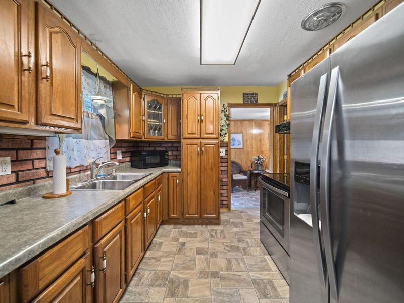 282 Water Street, Richmond Dale, OH 45673 Photo 10