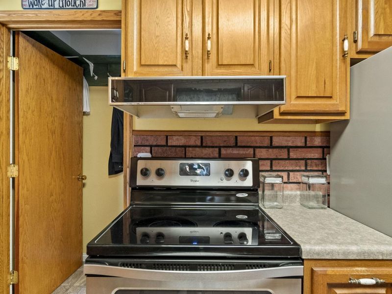 282 Water Street, Richmond Dale, OH 45673 Photo 8