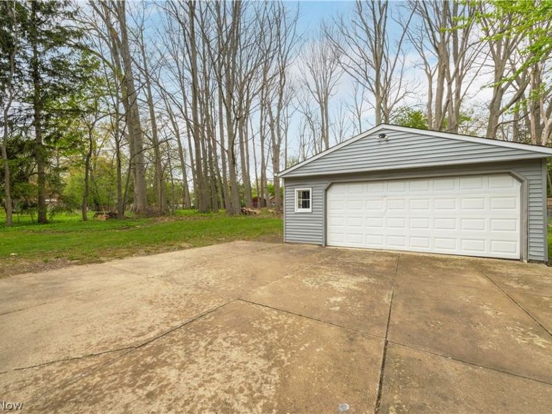 2019 Beverly Hills Drive, Richmond Heights, OH 44143 Photo 17