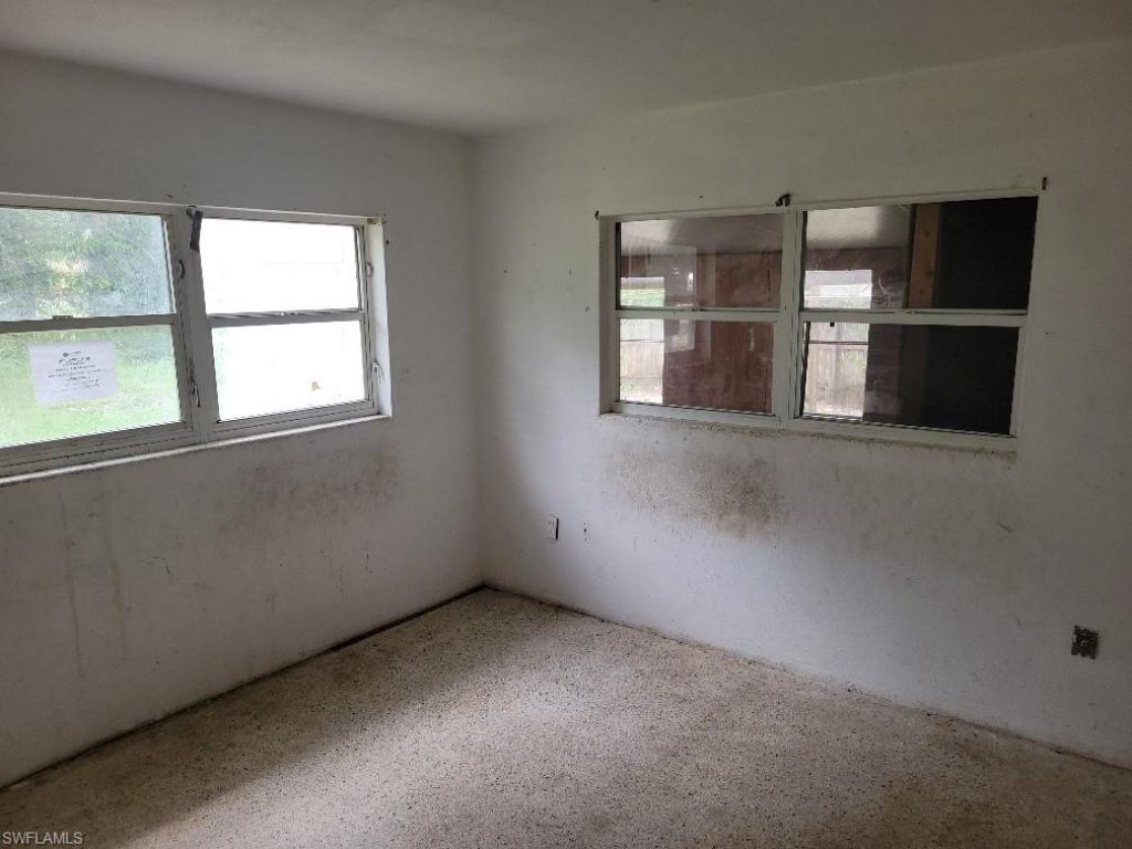 1270 Pinecrest St , North Fort Myers, FL 33903 Photo