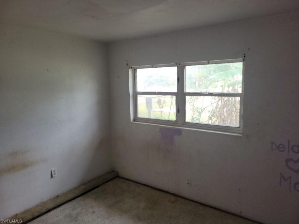1270 Pinecrest St , North Fort Myers, FL 33903 Photo