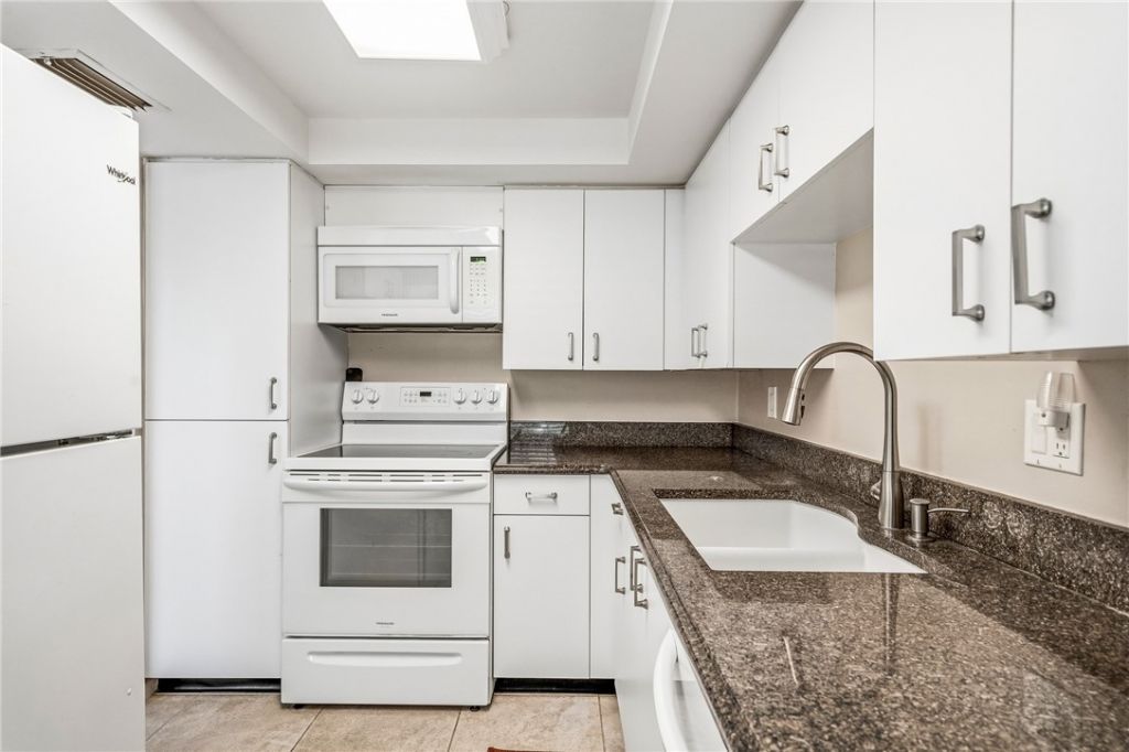 2741 Ocean Drive, Unit 31D, Vero Beach, FL 32963 Photo