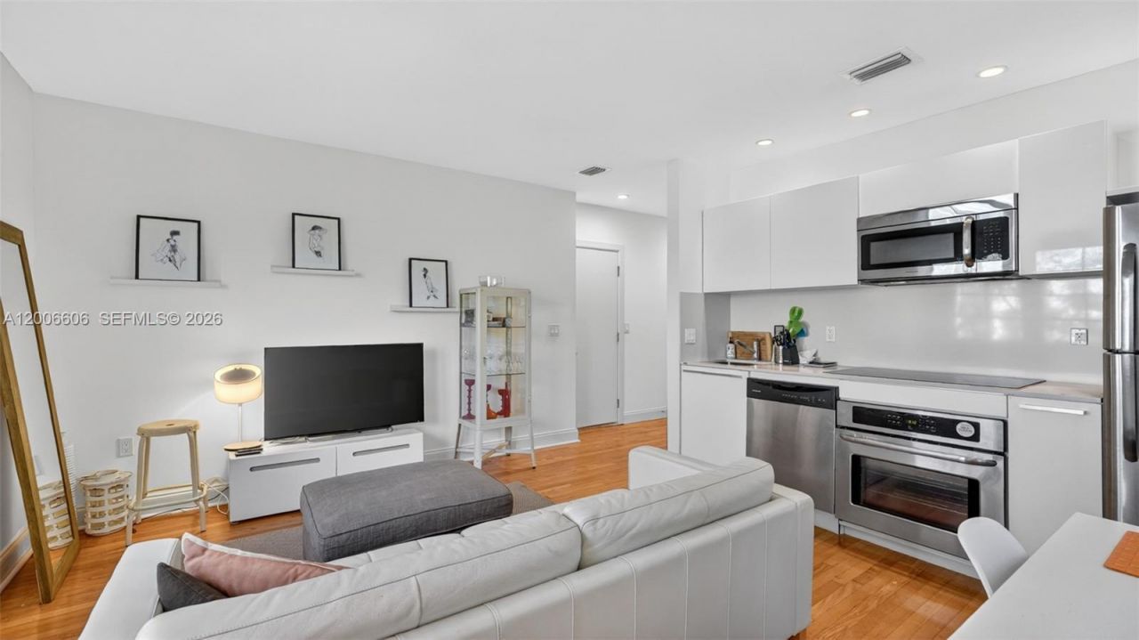 1410 Euclid Ave, Unit 6, Miami Beach, FL 33139 Photo