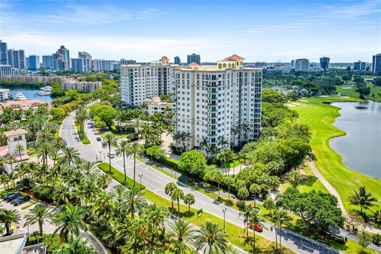 20185 E Country Club Dr, Unit 1904, Aventura, FL 33180 Photo