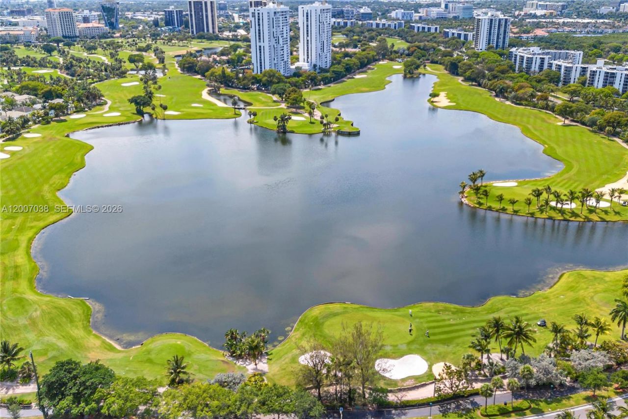 20185 E Country Club Dr, Unit 1904, Aventura, FL 33180 Photo