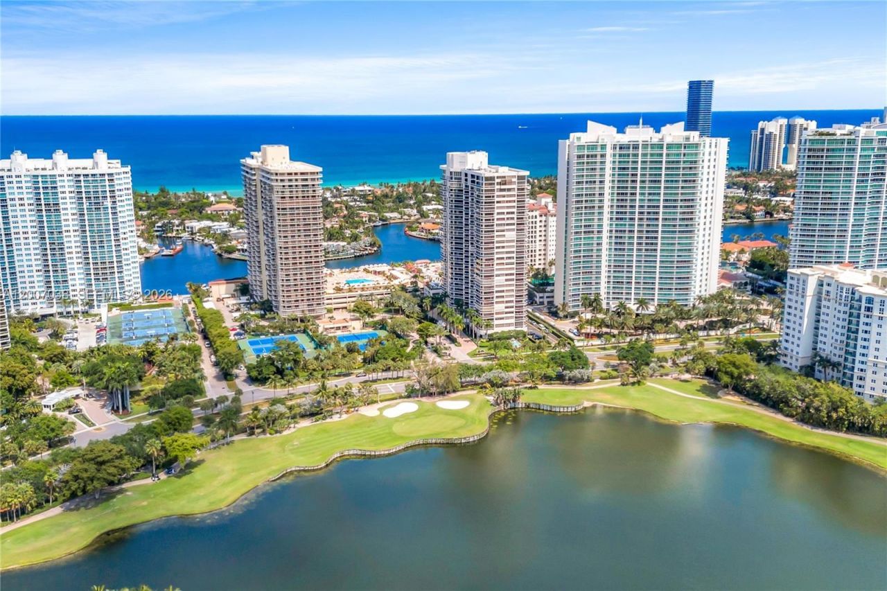 20185 E Country Club Dr, Unit 1904, Aventura, FL 33180 Photo