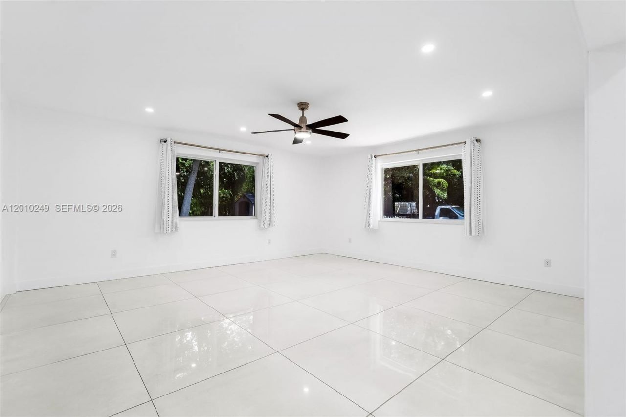 7800 SW 57th Ct , South Miami, FL 33143 Photo