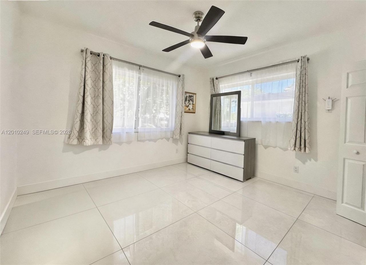 7800 SW 57th Ct , South Miami, FL 33143 Photo