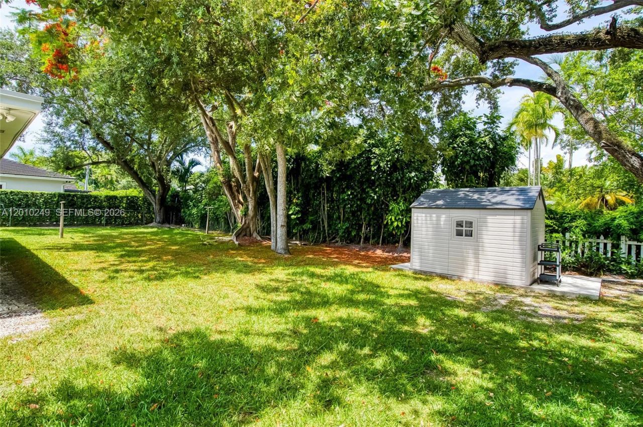 7800 SW 57th Ct , South Miami, FL 33143 Photo
