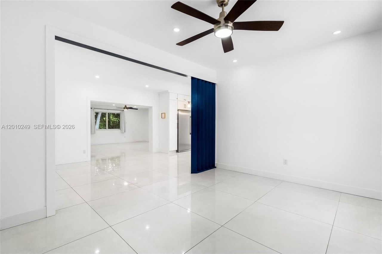 7800 SW 57th Ct , South Miami, FL 33143 Photo