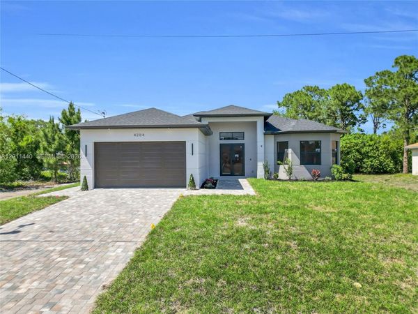4204 3RD ST W , Lehigh Acres, FL 33971