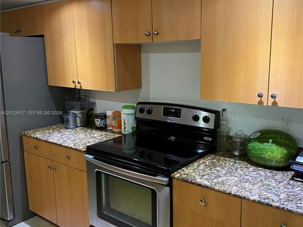 6917 Collins Ave , Unit 426, Miami Beach, FL 33141
