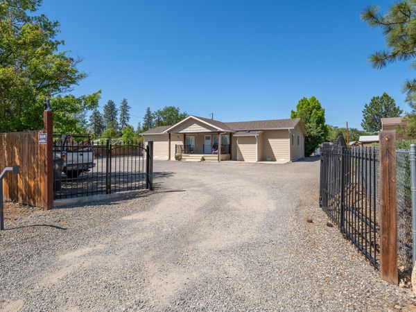440 Orr Drive, Central Point, OR 97502