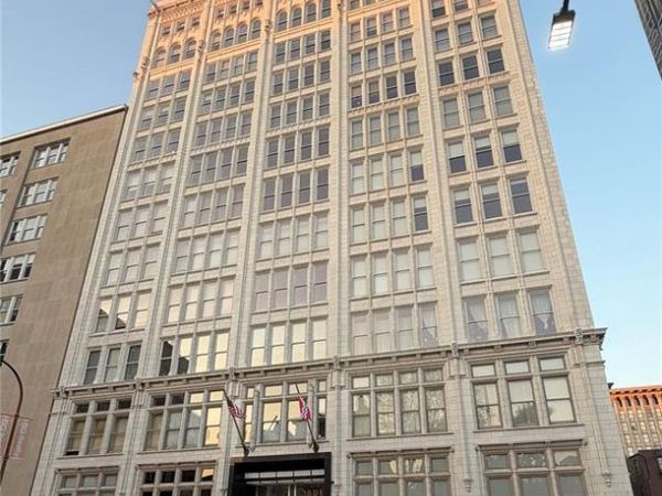 1501 Locust , St Louis, MO 63103