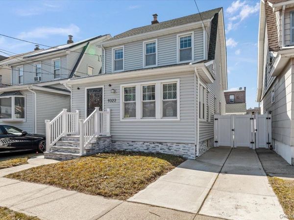 93-22 245th Street , Floral Park, NY 11001