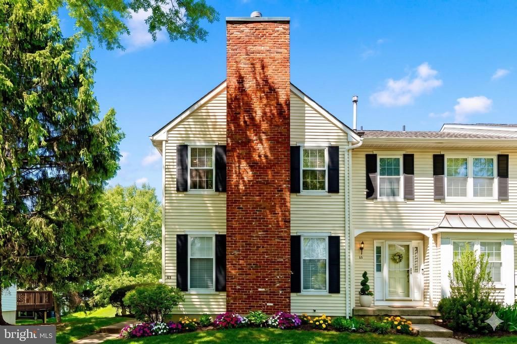 63 LIBERTY DRIVE, LANGHORNE, PA 19047