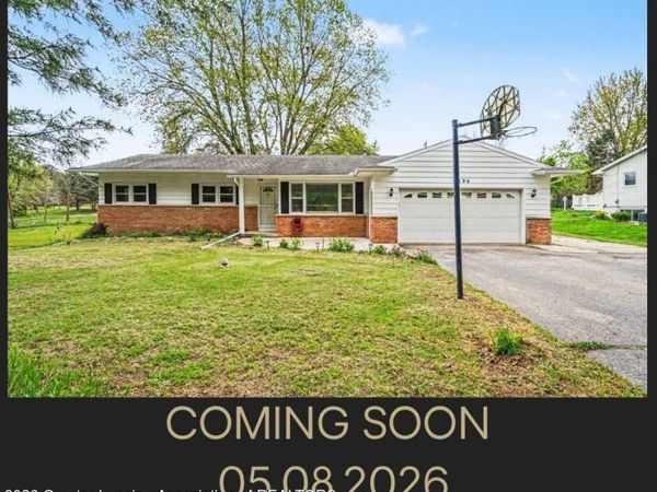 6196 Willow Highway, Grand Ledge, MI 48837