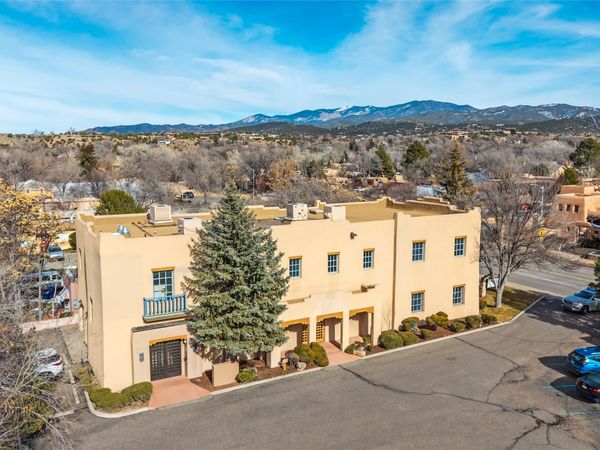 1048 Paseo De Peralta , Santa Fe, NM 87501