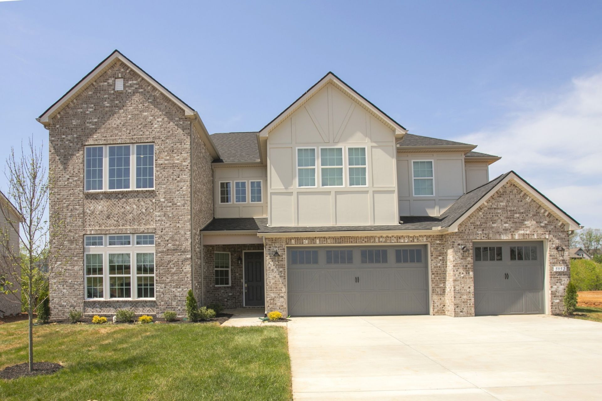 5952 Hunt Valley Drive , Spring Hill, TN 37174 Main Photo