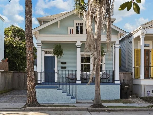 819 N ROBERTSON Street , New Orleans, LA 70116