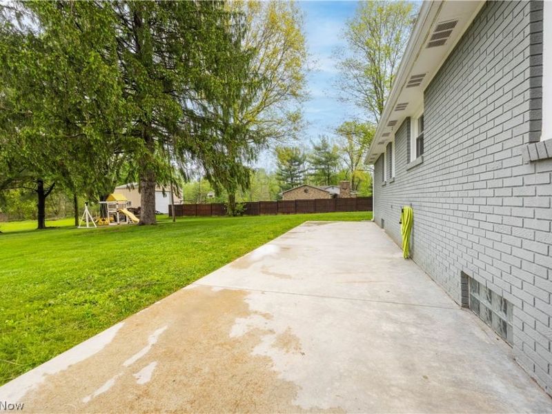 13095 Navarre Road SW, Beach City, OH 44608 Photo 26