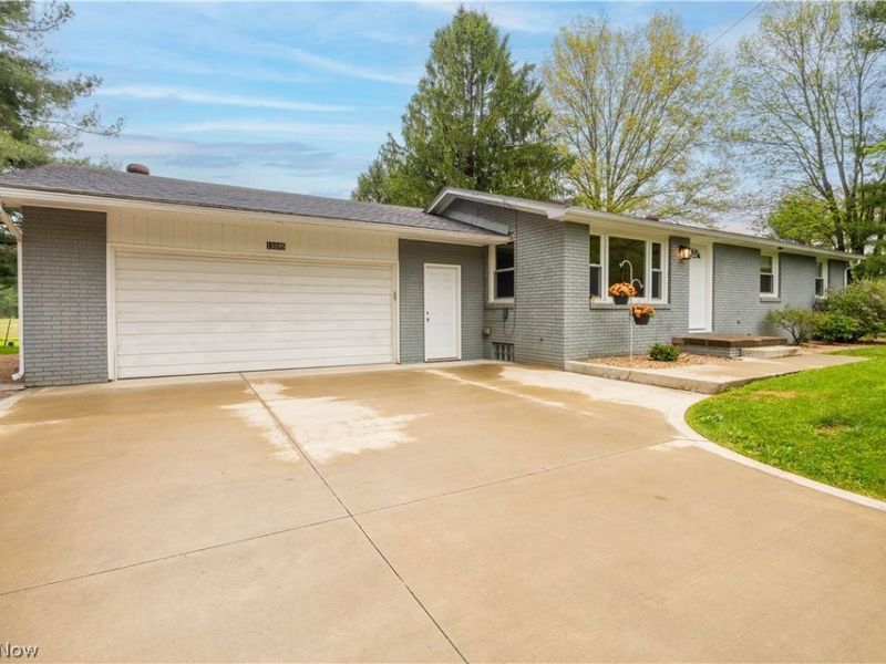 13095 Navarre Road SW, Beach City, OH 44608 Photo 4