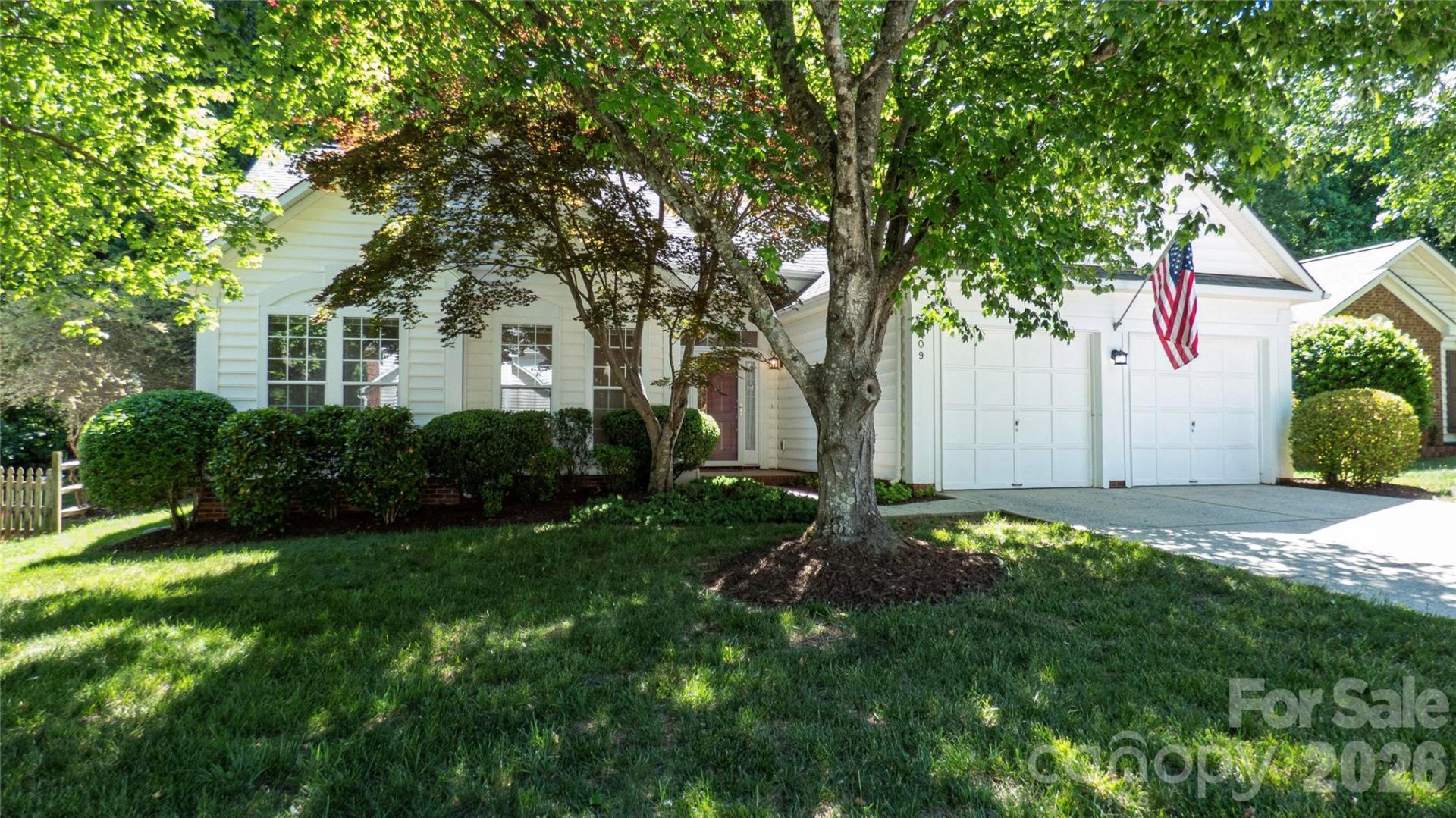 6009 Skyline Drive, Charlotte, NC 28269 Main Photo