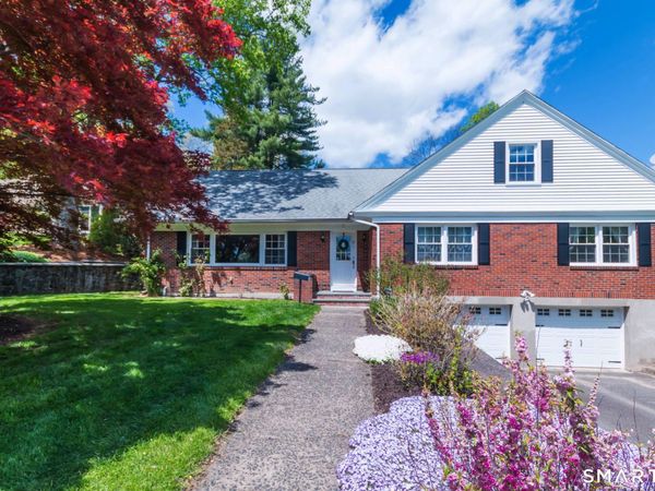 61 Cedarwood, New Britain, CT 06052