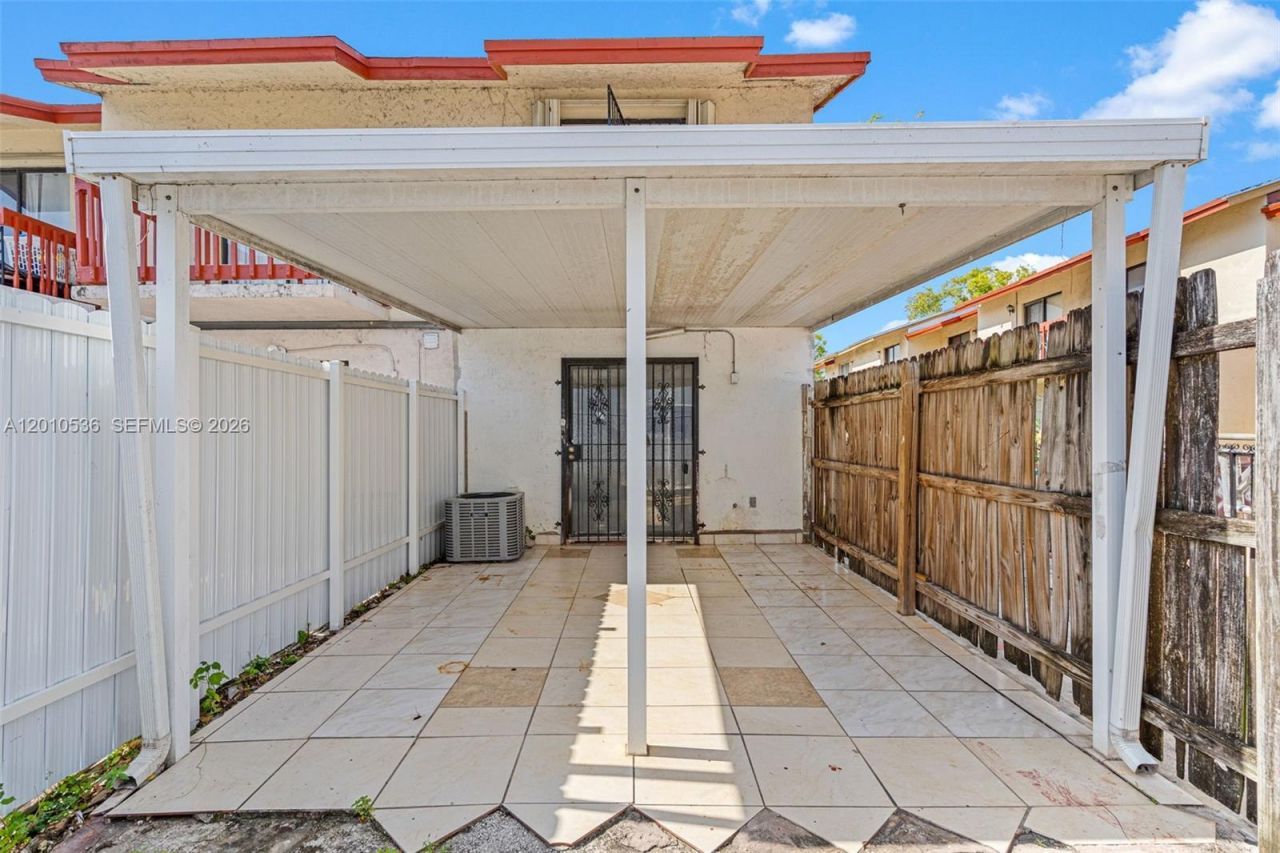 2331 W 66th Pl, Unit 201, Hialeah, FL 33016 Photo