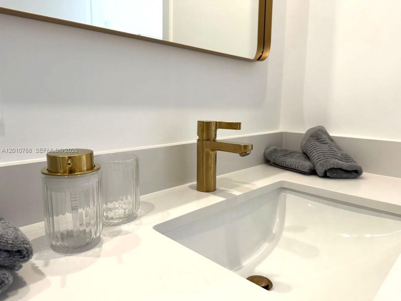 90 NE 32, Unit 803, Miami, FL 33137 Photo