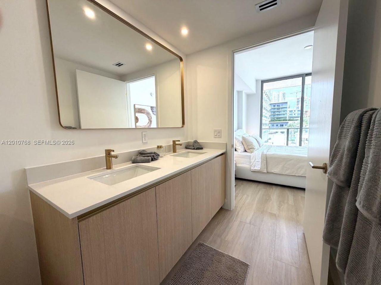 90 NE 32, Unit 803, Miami, FL 33137 Photo